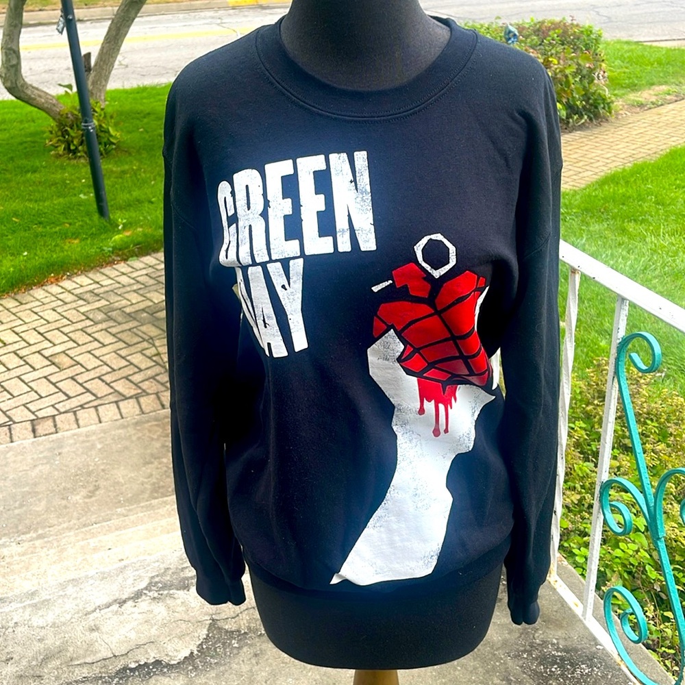 #Green Day sweatshirt